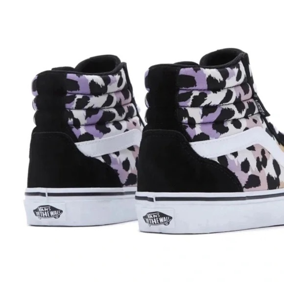 VANS • Filmore Hi Top Graphic Animal Print Lace Up Shoes - Picture 7 of 11